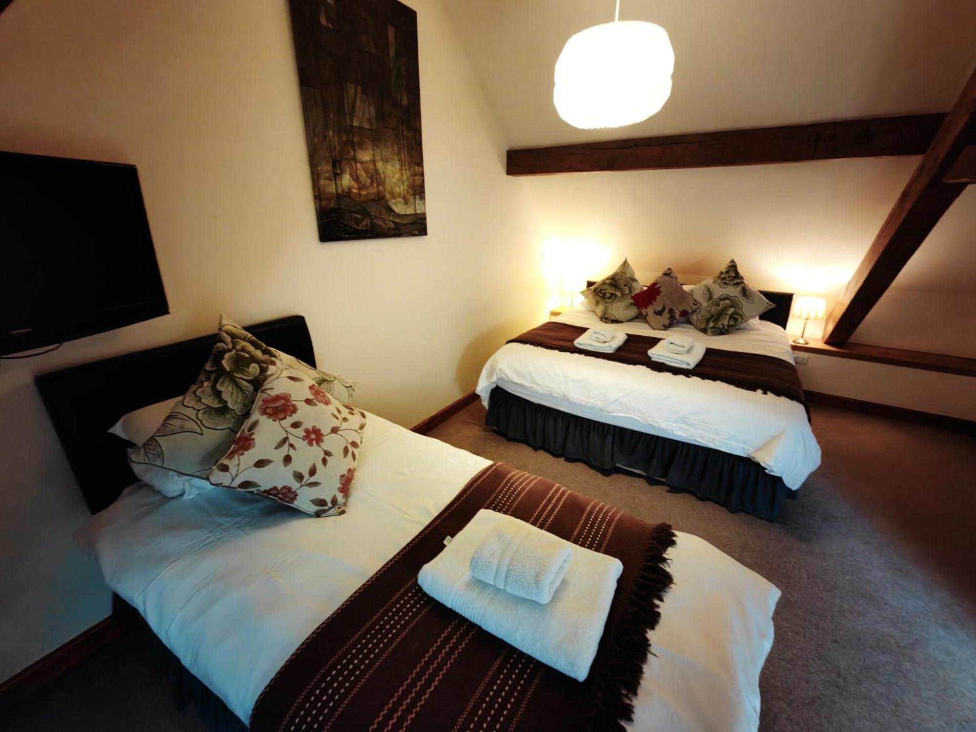 Dolgun Uchaf Historic B&B And Cottages In Snowdonia Долгелай Екстер'єр фото