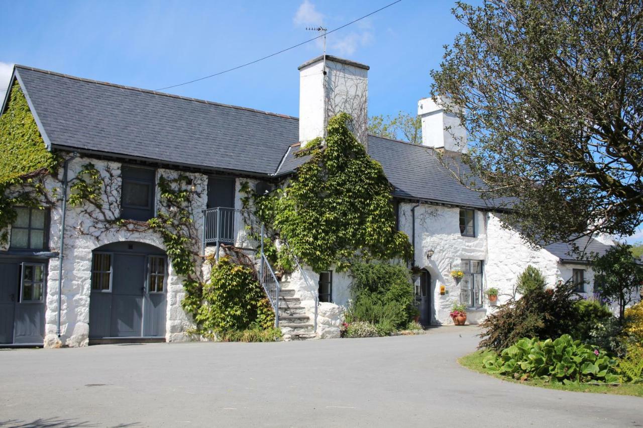 Dolgun Uchaf Historic B&B And Cottages In Snowdonia Долгелай Екстер'єр фото